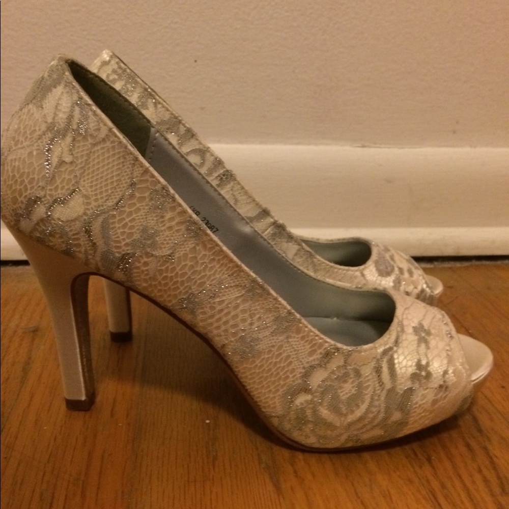 Dyeables heels 4’ heel-ivory/silver lace Champagne